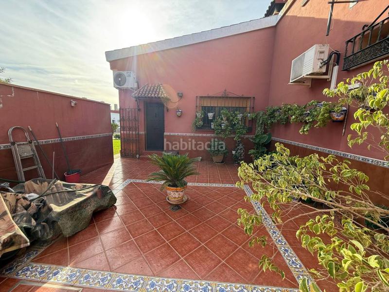 Foto 1528dfa2-2a6a-4f23-b9b7-9660dc7183b5. Chalet en cristal urbanización tarazona 391 chalet unifamiliar en venta en polígono industrial majaravique en Rinconada (La)
