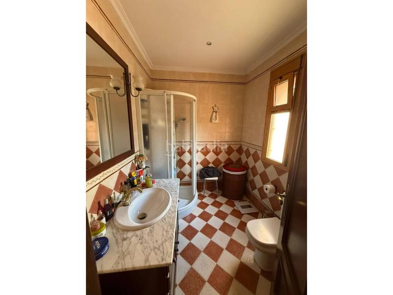 Foto aaeab6ed-2cc6-40ac-b2e2-f990669f8e71. Chalet en cristal urbanización tarazona 391 chalet unifamiliar en venta en polígono industrial majaravique en Rinconada (La)