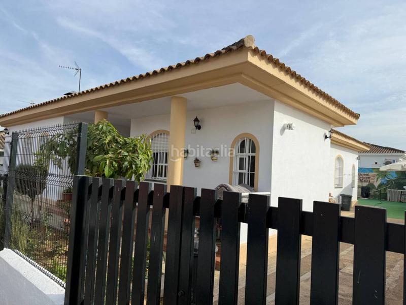 Foto 1aef5aba-9134-4549-9e93-5599c7209c49. Chalet with heating parking pool in Almensilla