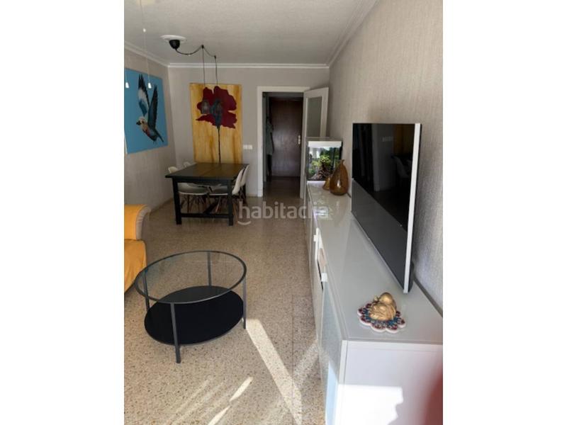 Foto 52cd1045-2c26-43c7-9bab-fd21e5f054ff. Pis amb calefacció aparcament a Villegas Sevilla