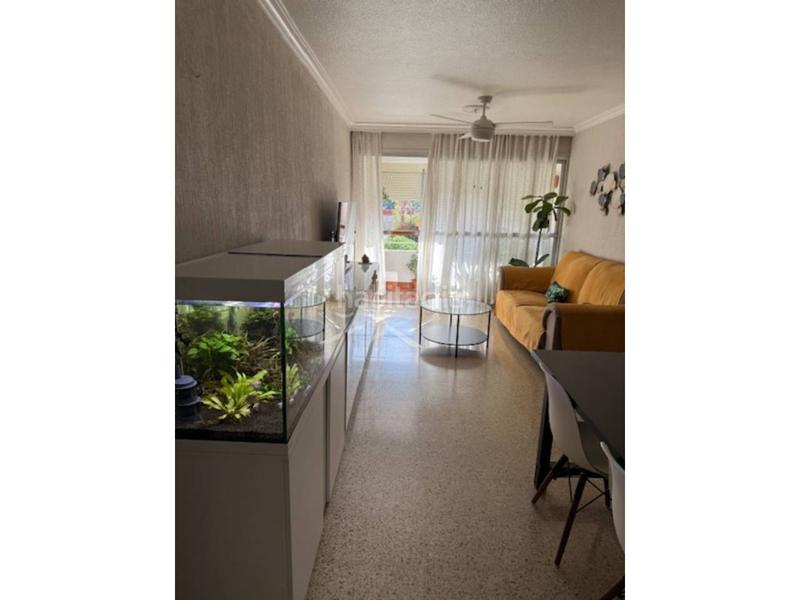 Foto 81e2221e-96f7-495a-a8f2-3e3e2294dc37. Pis amb calefacció aparcament a Villegas Sevilla