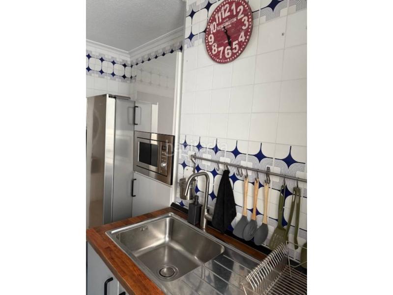 Foto b093edc4-9181-44f3-aabb-276aa0cc5a54. Pis amb calefacció aparcament a Villegas Sevilla