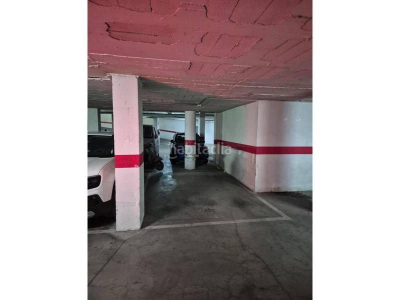 Foto 1fc5eaee-985b-41d0-8c39-e129bc04cc53. Posto auto in romería 2 in Sta. Aurelia - Cantábrico - Atlàntico - La Romería Sevilla