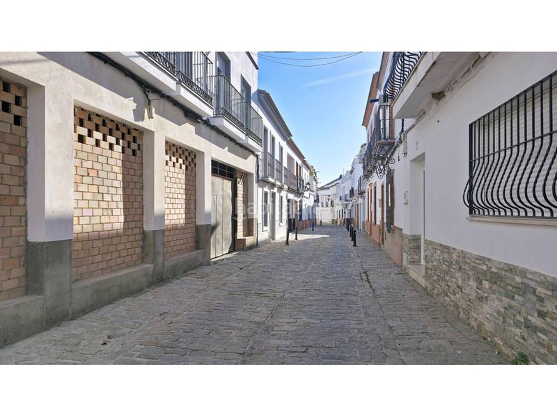 Foto 209112d9-e6cc-456f-83d0-29899b36a61e. Casa a calle blas infante 31 a Gerena