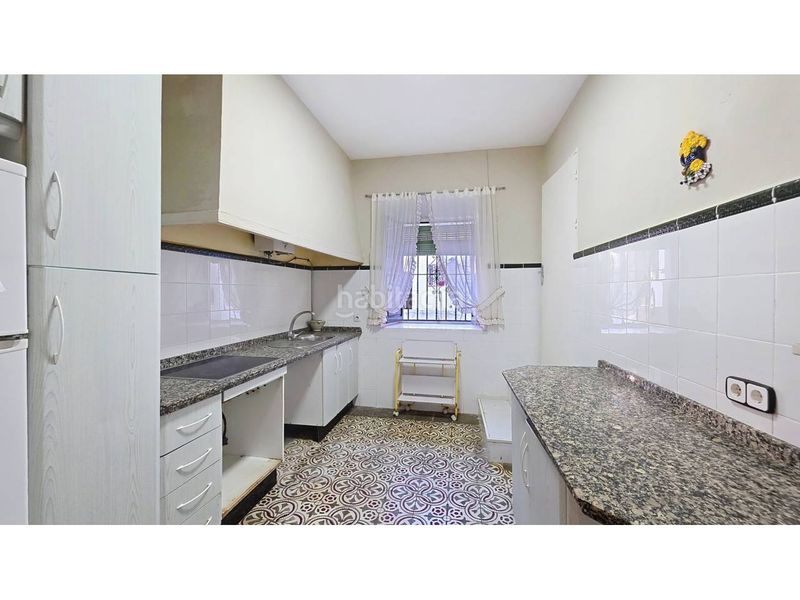 Foto 69c35ab7-4bbc-433f-88de-f65a78cd5400. Casa a calle blas infante 31 a Gerena