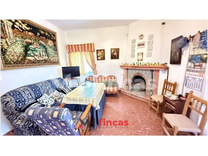 Foto 44161b4d-ddf3-4b82-8135-1436da068154. Xalet amb aparcament a Carmona