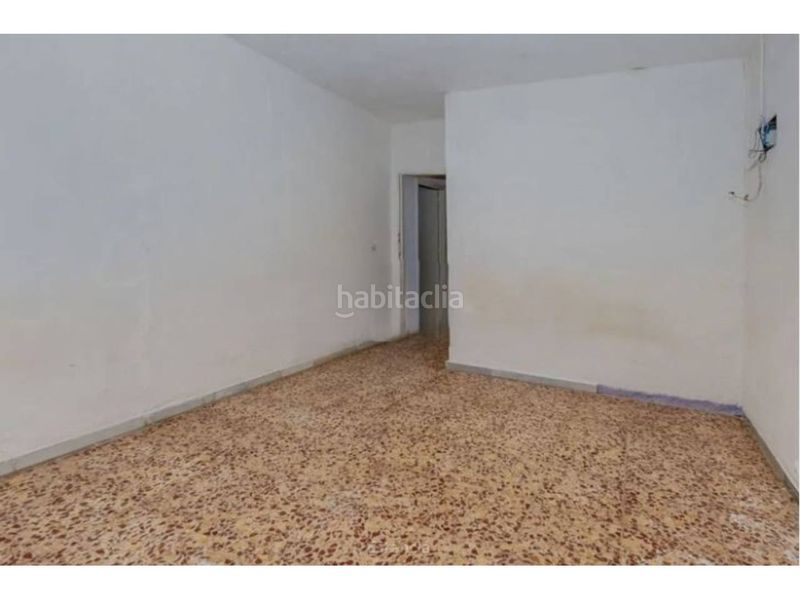 Foto 1e7f8bd5-f54d-4160-bd77-e76831bc6711. Xalet amb aparcament piscina a Carmona