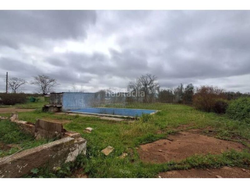 Foto e3592cfa-a257-43f5-8db8-0d5d73083817. Xalet amb aparcament piscina a Carmona