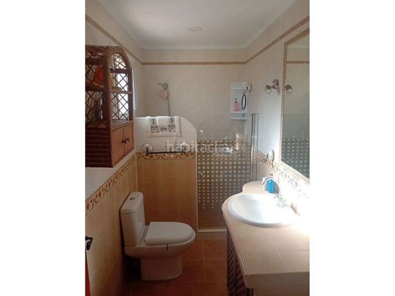 Foto b8c8e2bb-53a9-4782-9f29-f212a41974cb. Xalet amb calefacció aparcament piscina a Rinconada (La)