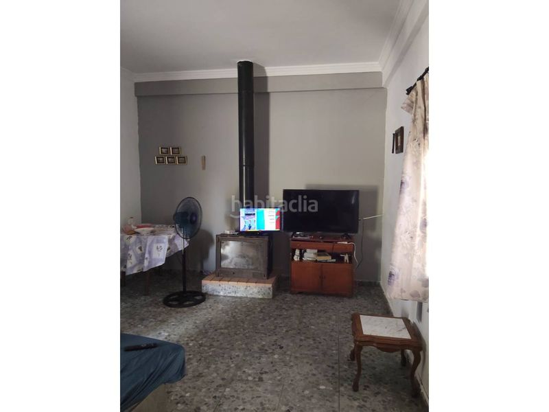 Foto fba701de-e211-478b-b13b-d3dd6bfd9d89. Xalet amb aparcament a Carmona