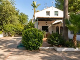 Chalet  Urbanizacion arrobones. Chalet unifamiliar en venta en carmona