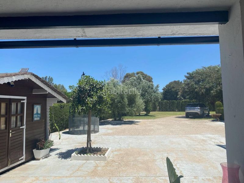 Foto 395aa4eb-3d76-457f-9ea3-bcc4f5d8daff. Chalet con riscaldamento parcheggio piscina in Oromana Alcalá de Guadaira