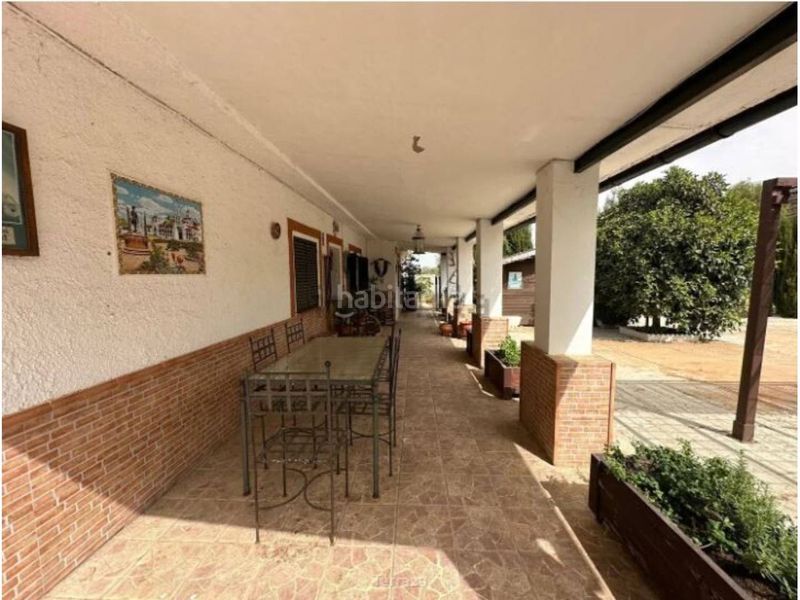 Foto 8a11c252-ce69-4b88-b70e-dd30d795c7ff. Chalet con riscaldamento parcheggio piscina in Oromana Alcalá de Guadaira