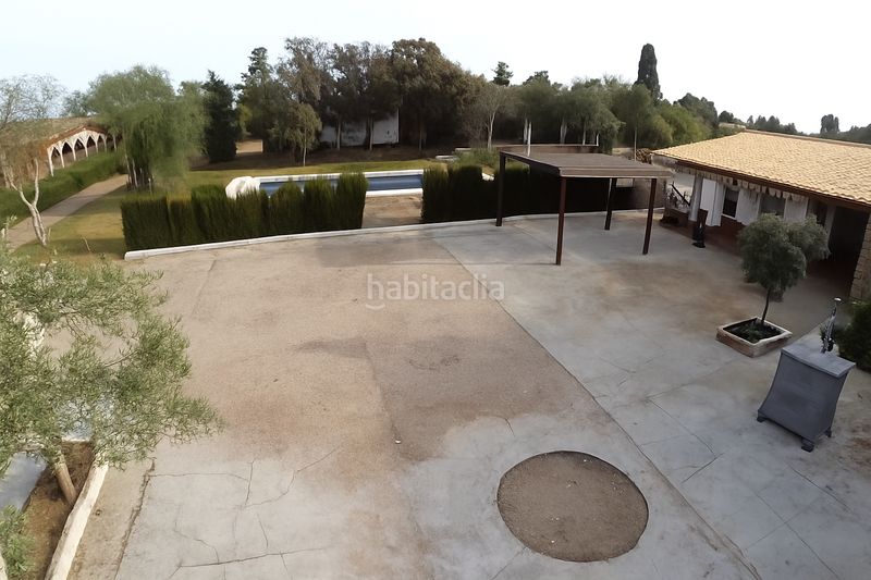 Foto e5267b8c-6cf3-40b9-a77b-f1e6c72ed3f5. Chalet con riscaldamento parcheggio piscina in Oromana Alcalá de Guadaira
