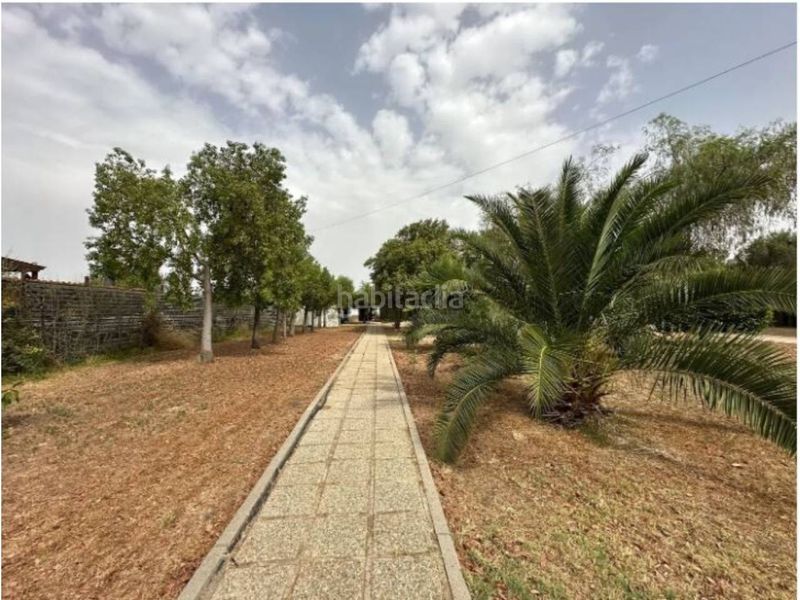Foto ec54f7e7-7a1d-4e9e-b83e-bd60ba9299de. Chalet con riscaldamento parcheggio piscina in Oromana Alcalá de Guadaira