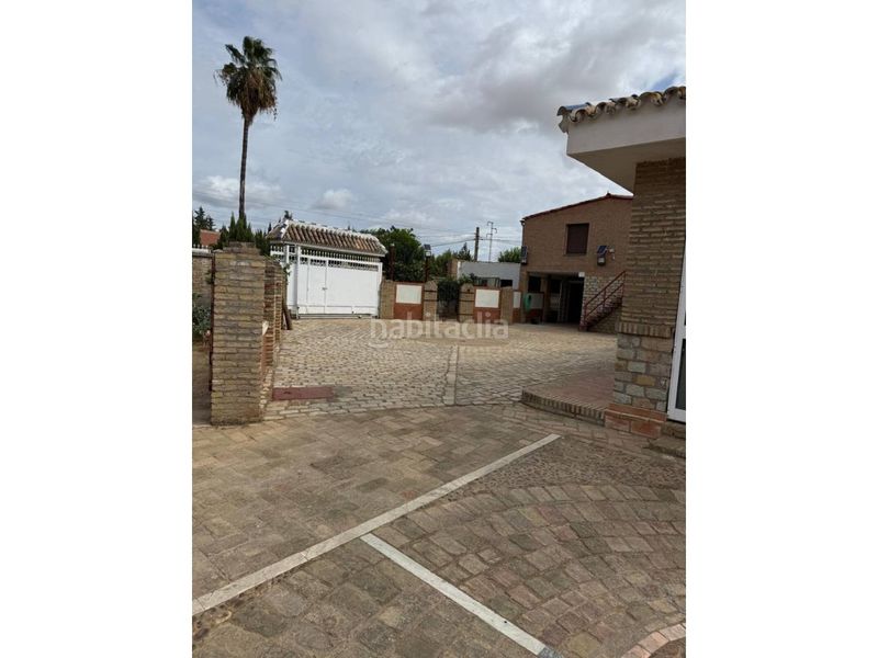Foto 03976a20-e14e-45b7-9f0b-8cf542271a6b. Xalet a calle macarena 95 a Carmona