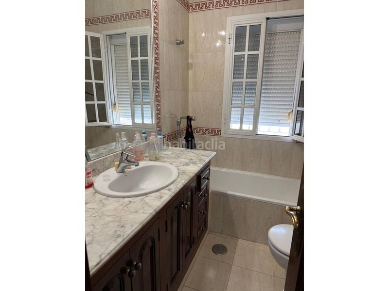 Foto 4d355dd2-ce48-4245-94e9-b51a9ed4f39e. Xalet a calle macarena 95 a Carmona