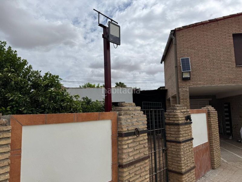 Foto cc70fd14-7e62-4048-b98e-cfdcf7346c8c. Xalet a calle macarena 95 a Carmona