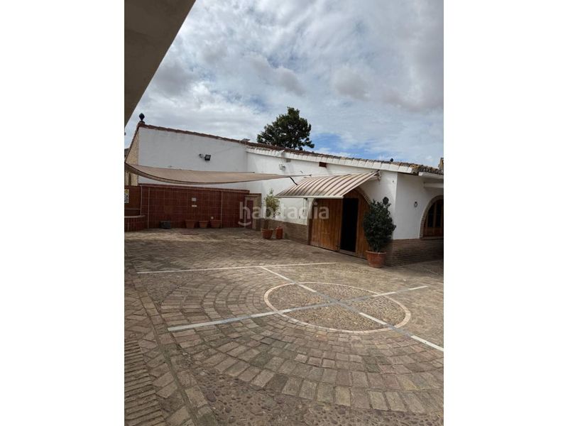 Foto f2d7caec-6221-474c-9472-50e41732bd70. Xalet a calle macarena 95 a Carmona