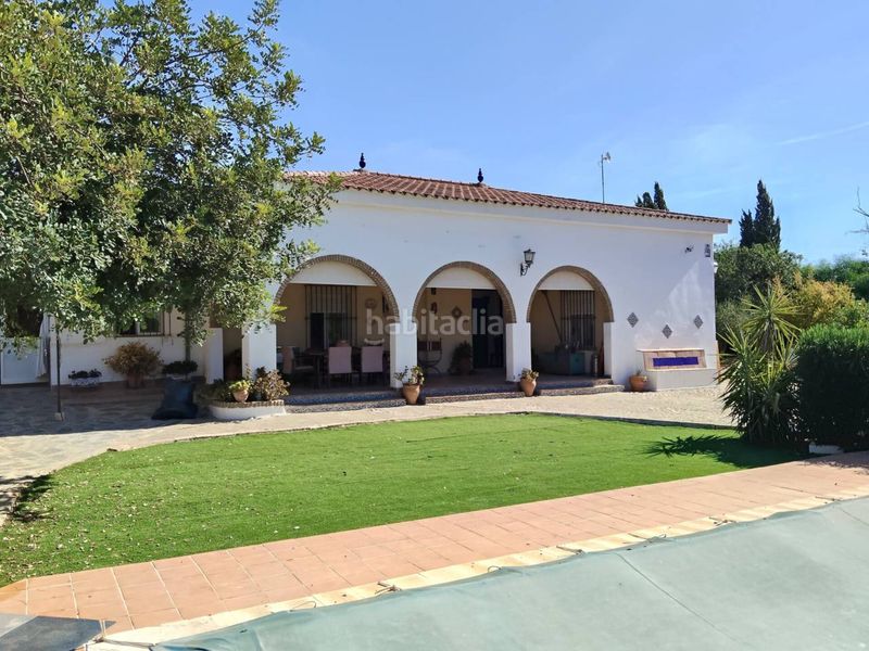 Foto c5552042-aa27-4185-9c4e-b84e17e65039. Chalet avec chauffage parking piscine dans Carmona