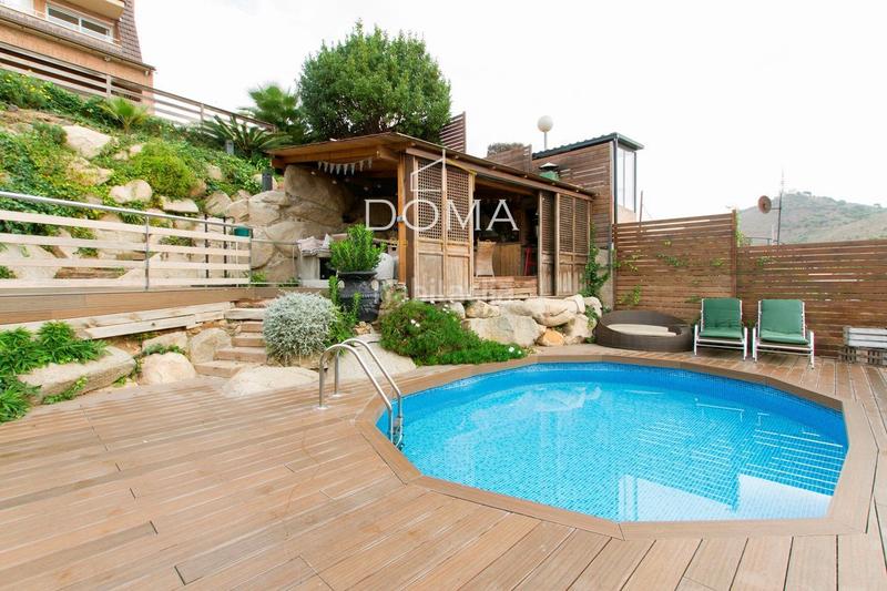 Foto 1210aeab-9741-4873-b838-c60391d5ea72. Casa adossada amb calefacció piscina a Ciutat Diagonal Esplugues de Llobregat