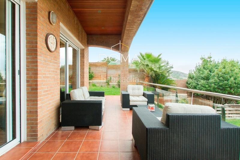 Foto 5cd51a10-b534-4fa3-a46e-300e8c8d0af5. Casa adossada amb calefacció piscina a Ciutat Diagonal Esplugues de Llobregat
