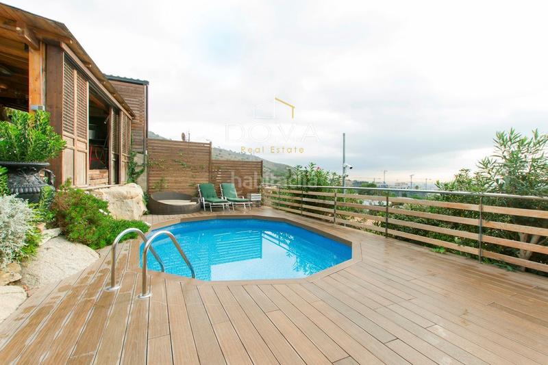 Foto d9490db4-63a4-4e5b-9950-05708b8c9c97. Casa adossada amb calefacció piscina a Ciutat Diagonal Esplugues de Llobregat