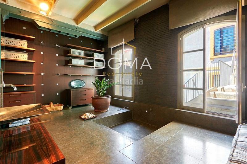 Foto 12aad21f-ef6e-4d63-92af-ec88f94afae8. Àtic amb calefacció a St. Pere - Sta. Caterina - El Born Barcelona