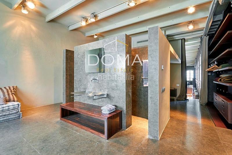 Foto 98639ebb-8822-4660-b239-f74d8378e30b. Àtic amb calefacció a St. Pere - Sta. Caterina - El Born Barcelona