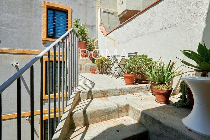 Foto 9c076196-bd27-4064-ab21-2a600a6778c2. Àtic amb calefacció a St. Pere - Sta. Caterina - El Born Barcelona