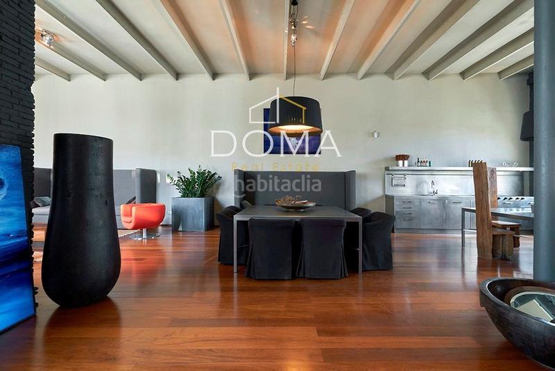 Foto dbb8c512-69b0-46f0-bfd0-dce805fce580. Àtic amb calefacció a St. Pere - Sta. Caterina - El Born Barcelona