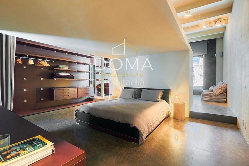 Foto f23896be-3d86-4f60-b865-568a5582760a. Àtic amb calefacció a St. Pere - Sta. Caterina - El Born Barcelona