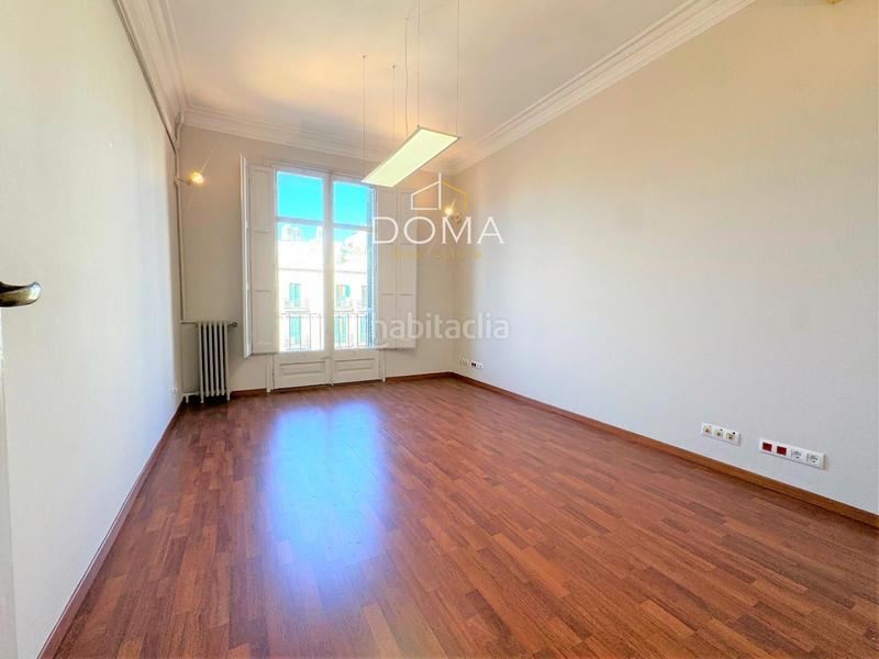 Foto 50c8f2c0-b6dd-401b-869e-c3d7eb425058. Location bureau avec chauffage dans Dreta de l´Eixample Barcelona