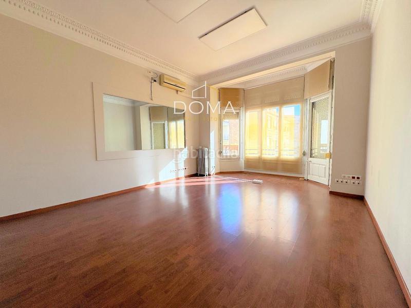 Foto b8c0946b-aa72-49f8-b851-8dbf0368ba62. Location bureau avec chauffage dans Dreta de l´Eixample Barcelona