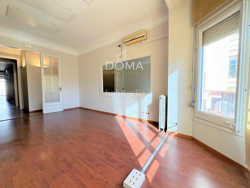Foto eef1a644-e93e-44a0-baf3-b54069c3c4cd. Location bureau avec chauffage dans Dreta de l´Eixample Barcelona