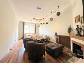 Rent Flat  Travessera de gracia. En travessera con tuset, 6 dormitorios y completamente amueblado