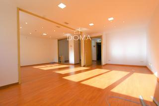 Location Bureau  Gran vía de les corts catalanes. En barcelona