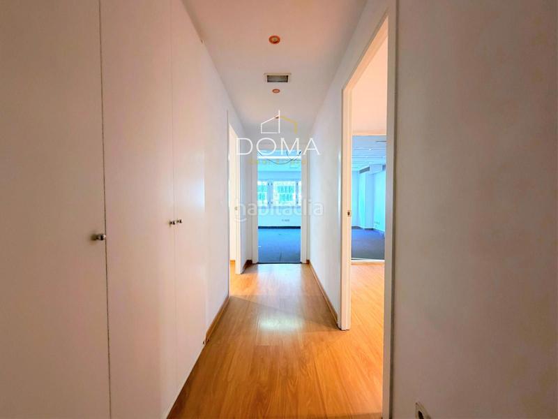 Foto f10a333e-c7b3-4b95-9f33-bf4a909506f1. Location bureau avec chauffage dans Fort Pienc Barcelona