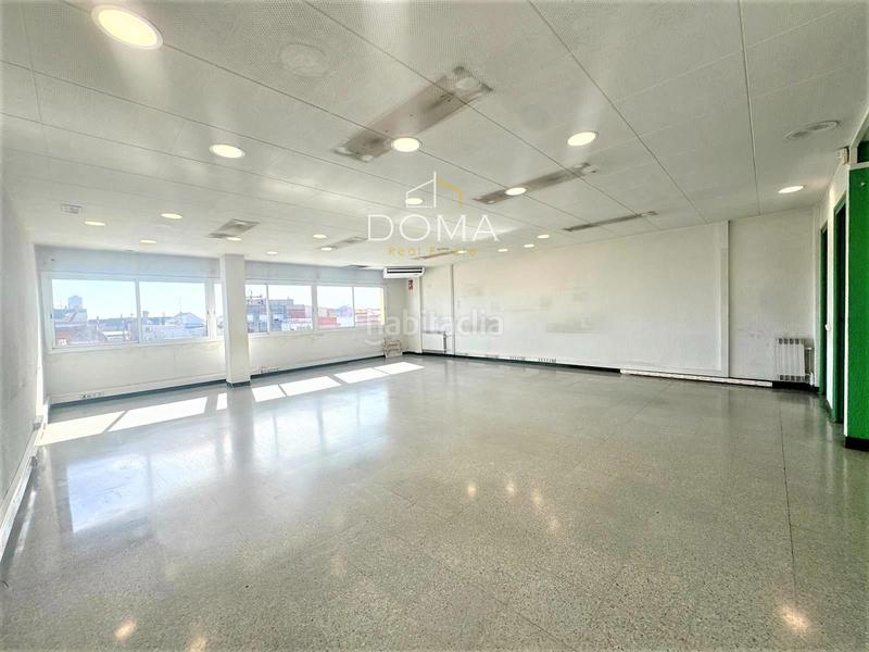 Foto 3f6c07e5-0895-43f2-909f-692a83a08d09. Location bureau avec chauffage dans Fort Pienc Barcelona