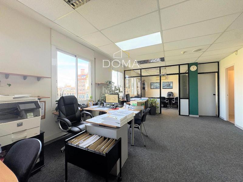 Foto 849916f3-cd89-494f-8916-7a0f1ea88128. Location bureau avec chauffage dans L´Antiga Esquerra de l´Eixample Barcelona