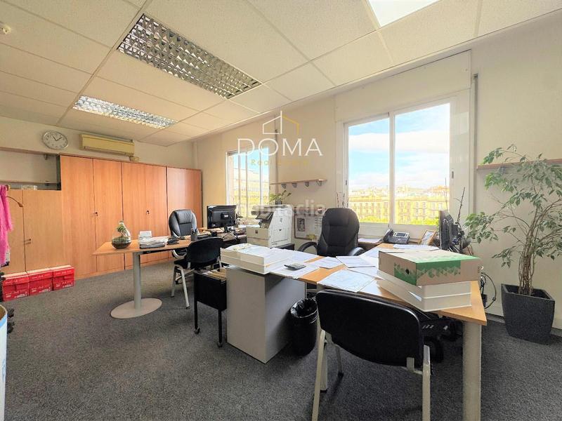 Foto 87286f56-ca91-46c6-8ed2-39208068a506. Miete büro mit heizung in L´Antiga Esquerra de l´Eixample Barcelona