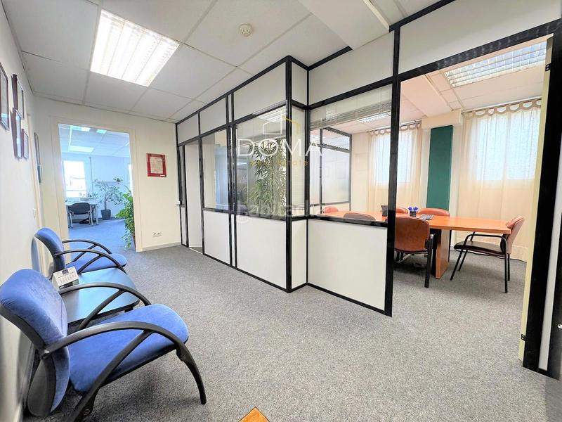 Foto d2346b59-d3e2-47ba-8df0-1cc090c0ed7c. Rent office space with heating in L´Antiga Esquerra de l´Eixample Barcelona