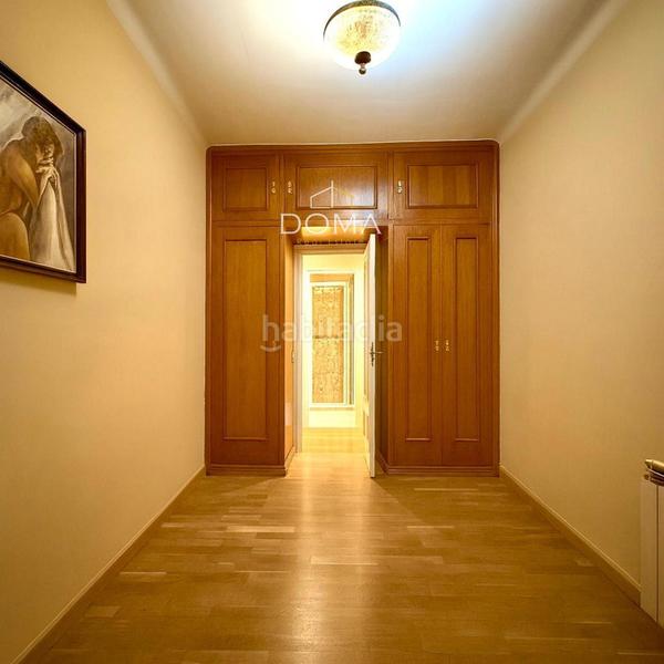 Foto 66899ff0-f12b-4400-b2b0-927ddfe3b172. Penthouse with heating in Putget - Farró Barcelona