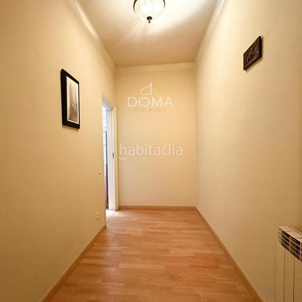 Foto 9016adf0-e38e-4a76-b0be-7e9fda64d8f8. Penthouse with heating in Putget - Farró Barcelona