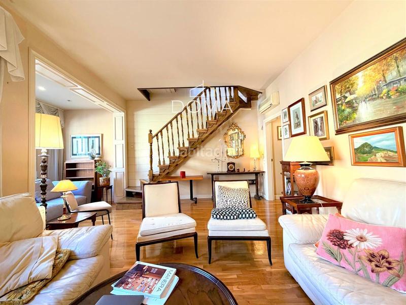 Foto b99b8b9d-ce3c-4f3a-8178-340686d49b8a. Penthouse with heating in Putget - Farró Barcelona