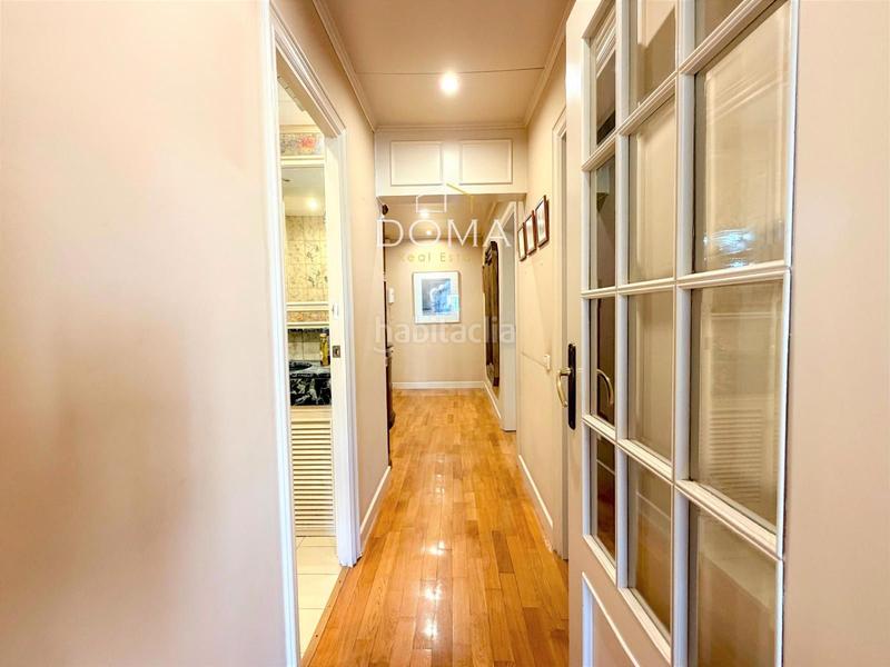 Foto cbb14792-a5c0-4702-adc1-7768455ea228. Penthouse with heating in Putget - Farró Barcelona