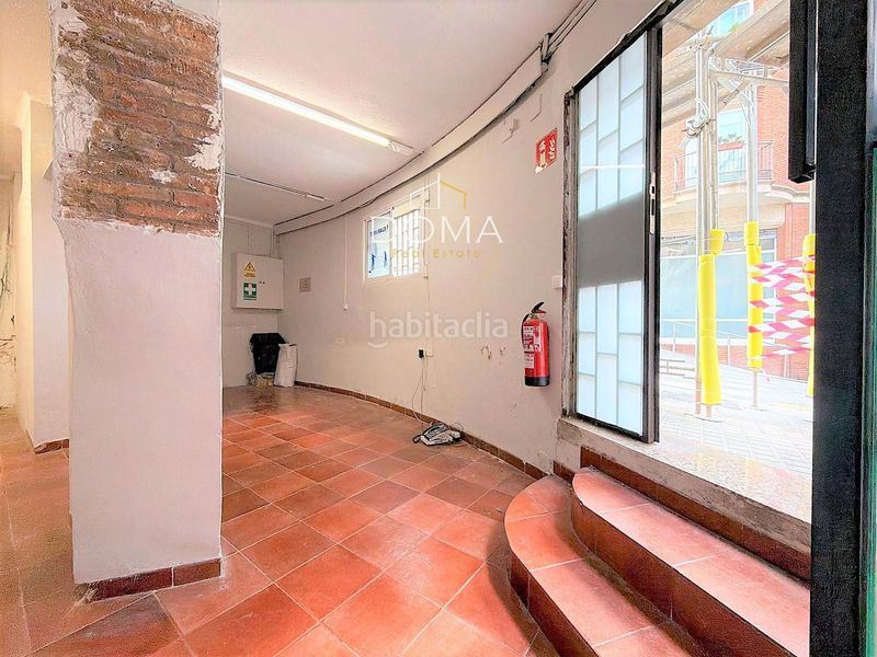Foto c27de0d3-d825-40e7-aab1-402b30ff50c1. Local comercial a Putget - Farró Barcelona