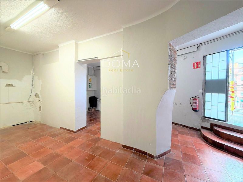 Foto ec9a9329-726d-47c9-9f7c-5cb511bf30f9. Local comercial a Putget - Farró Barcelona