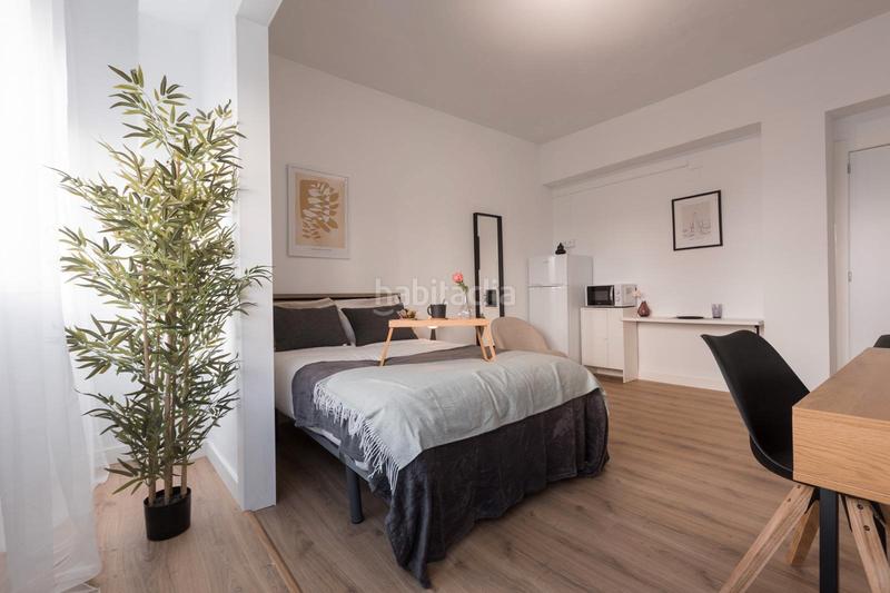 Foto 7d6040d4-1d5d-4477-81ac-b91c1fa43b17. Rent studio in plaza albert einstein 2 in Camino de Ronda Granada