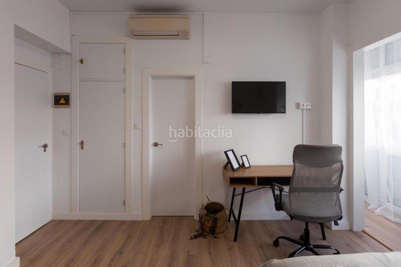 Foto 88255e4c-201b-4b71-9f06-c80cc2a51634. Rent studio in plaza albert einstein 2 in Camino de Ronda Granada